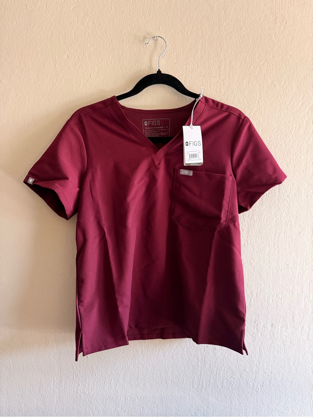 Figs Burgundy Catarina™ - One-Pocket Scrub Top